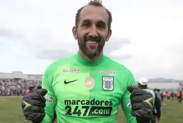 El jugador ecuatoriano quedó campeón junto a Hernán Barcos
