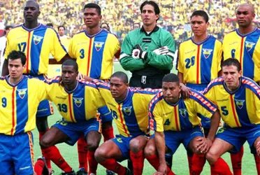 El jugador se arrodilló ante el técnico para que no lo sacara de la Selección Ecuatoriana