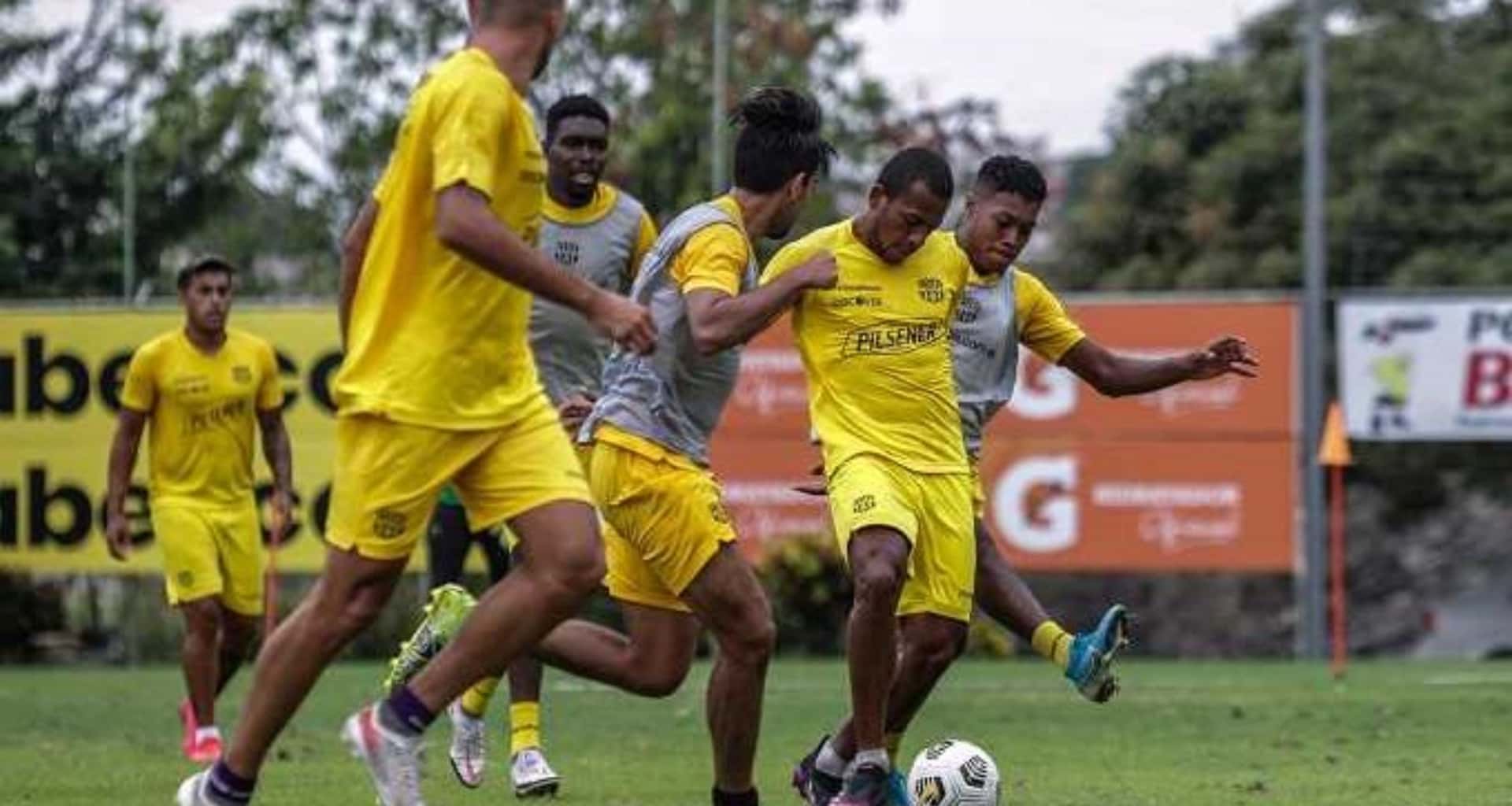 El jugador ya se iba a ir de Barcelona SC pero ahora que está en gran nivel, Jorge Célico lo ha disculpado y tiene todo para seguir