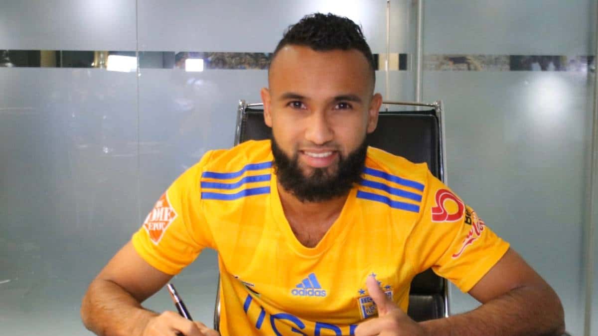 El mediocampista ecuatoriano no seguiría en el club "felino"