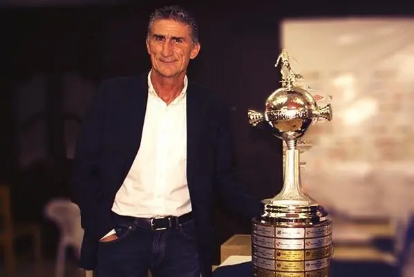 El Patón reveló una de las anécdotas con sus papás, antes de ser campeón de la Libertadores