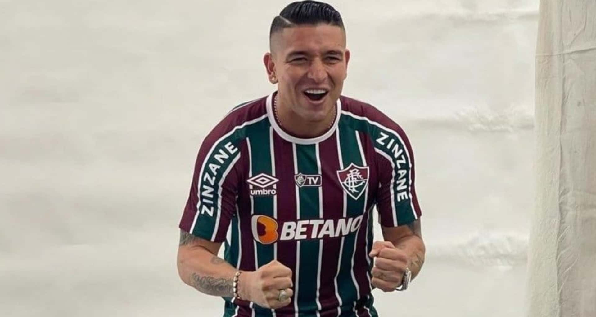 El 'Pitbull' fue presentado oficialmente por Fluminense de Brasil