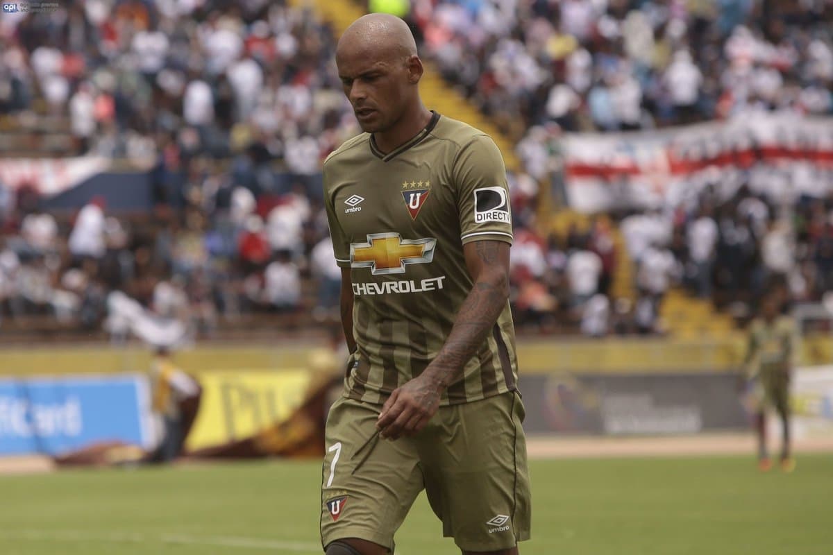 El Pollo vino con un cartel gigante al cuadro Universitario hace varias temporadas, pero pasó lesionado. Luego de su corto paso, fracasó, y sigue jugando