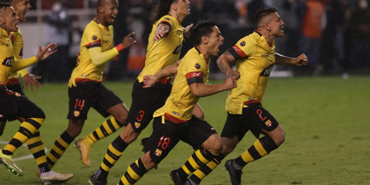 El "Pony" motivó a los jugadores de cara a la final con Liga de Quito