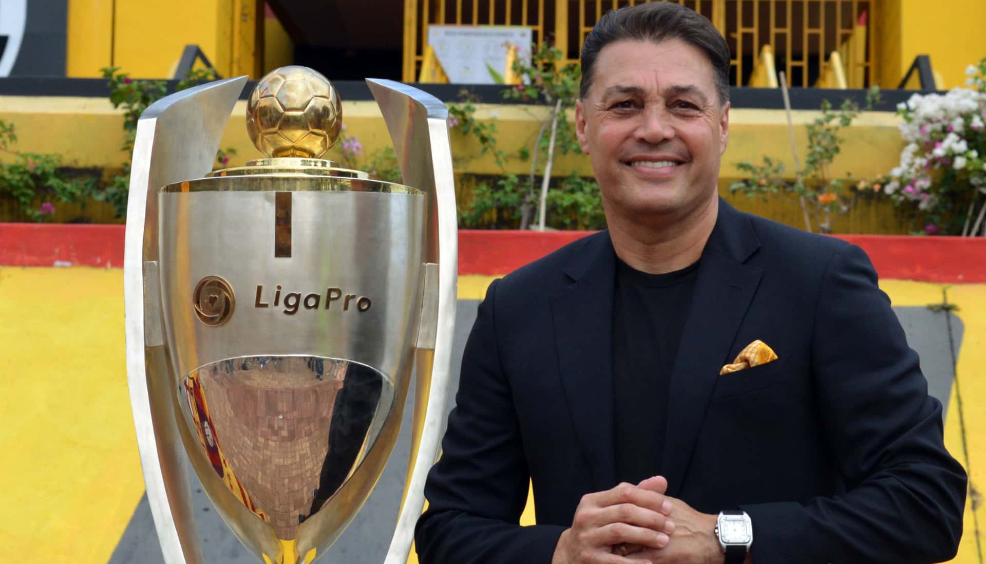 El presidente de Barcelona SC se emocionó un poco en sus declaraciones y confesó que el 'ídolo' es un equipo Europeo