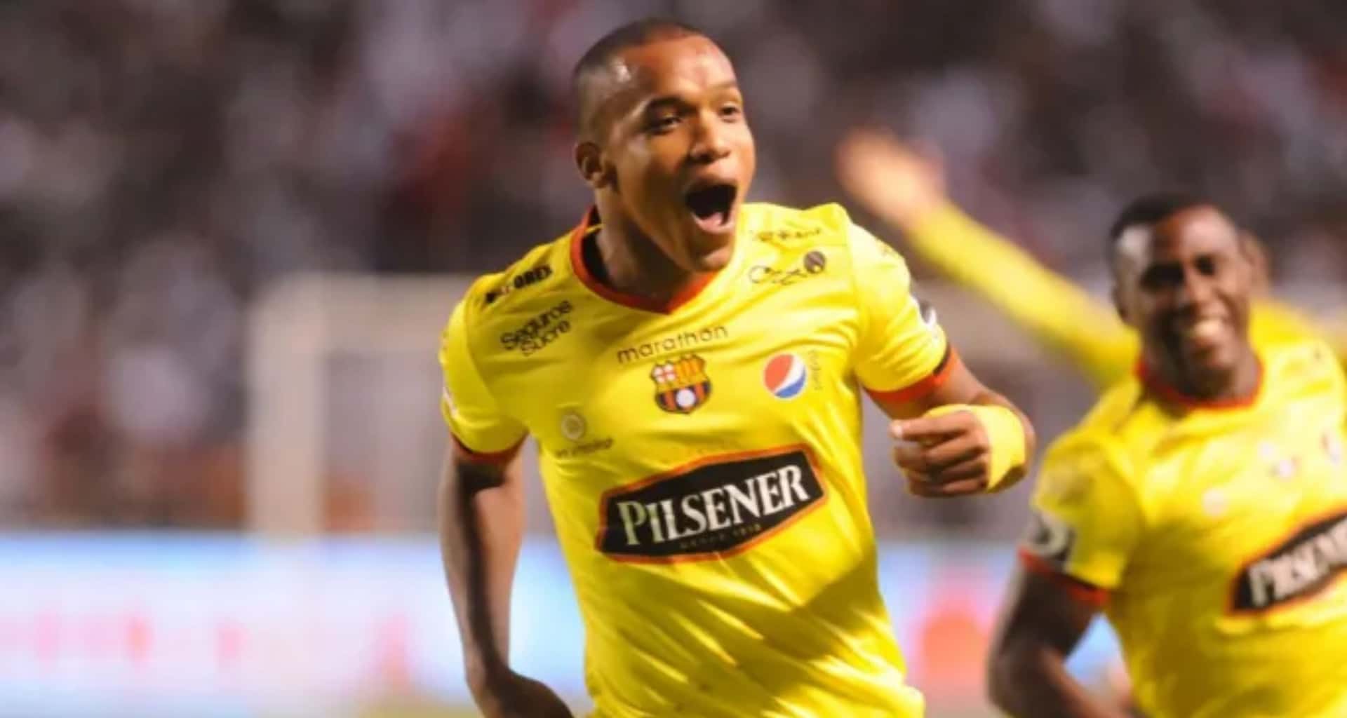 Ely Esterilla apareció en un equipo del amateur en Guayaquil y mira el salario que tendría luego de cobrar miles en Barcelona SC