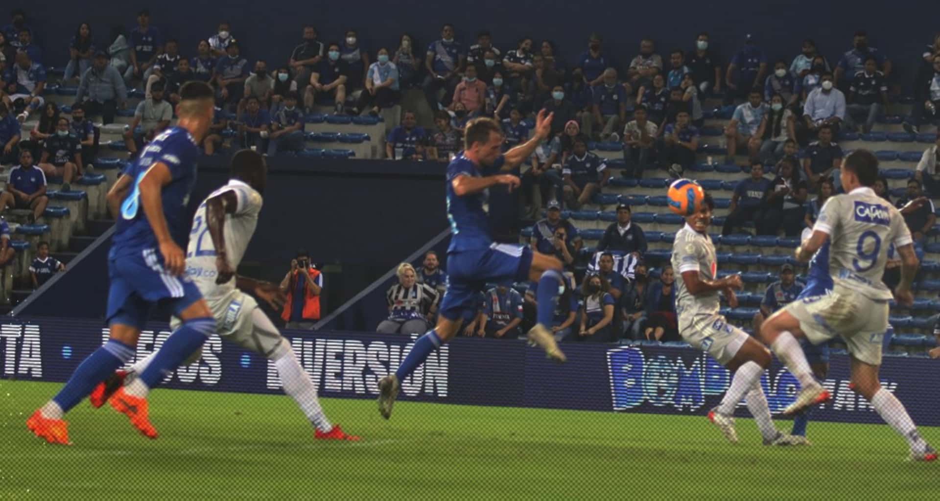 Emelec hizo la presentación de su plantilla en la Explosión Azul y el partido ante Millonarios ha dejado muchas dudas