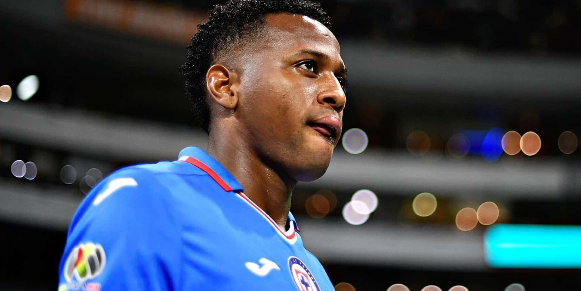 En las últimas horas, la noticias de que Michael Estrada podría volver a la Liga Pro tomó fuerza
