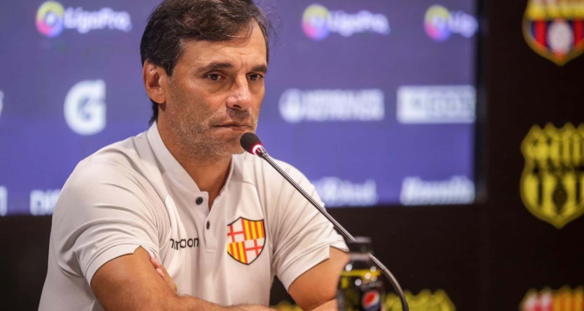 Fabián Bustos no aprendió de sus errores y muestra el mismo problema que tenía la anterior temporada