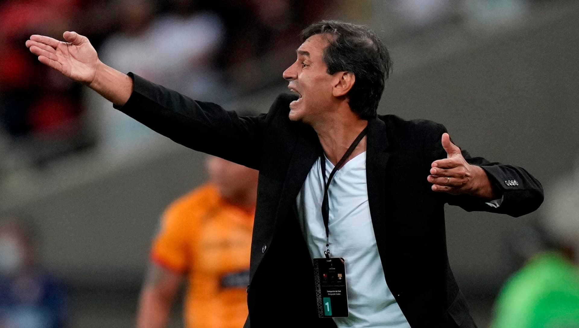 Fabián Bustos fue presentado de manera oficial como director técnico de Barcelona SC