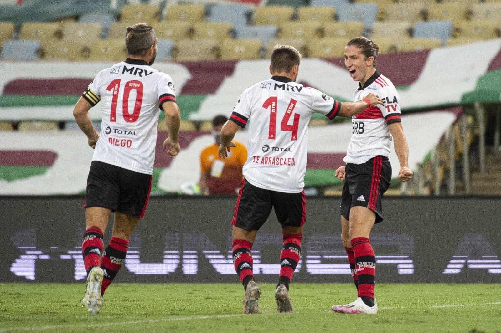 Flamengo podría no recibir a sus refuerzos