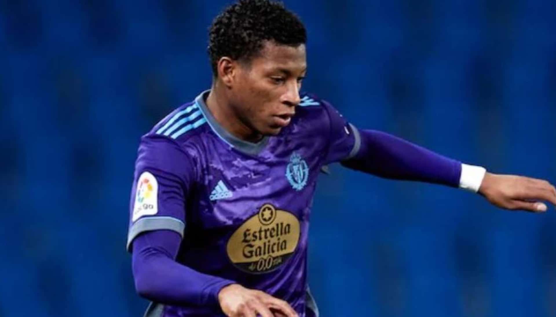 Gonzalo Plata volvió a ser titular en el Real Valladolid y fue fundamental en el equipo de Pacheta