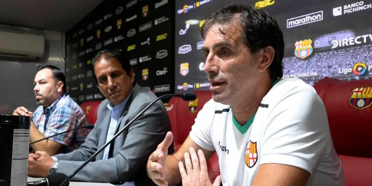 Guillermo Almada, entre sus recuerdos cuando fue entrenador de Barcelona SC, aprovechó para enviarle un mensaje indirecto a José Francisco Cevallos