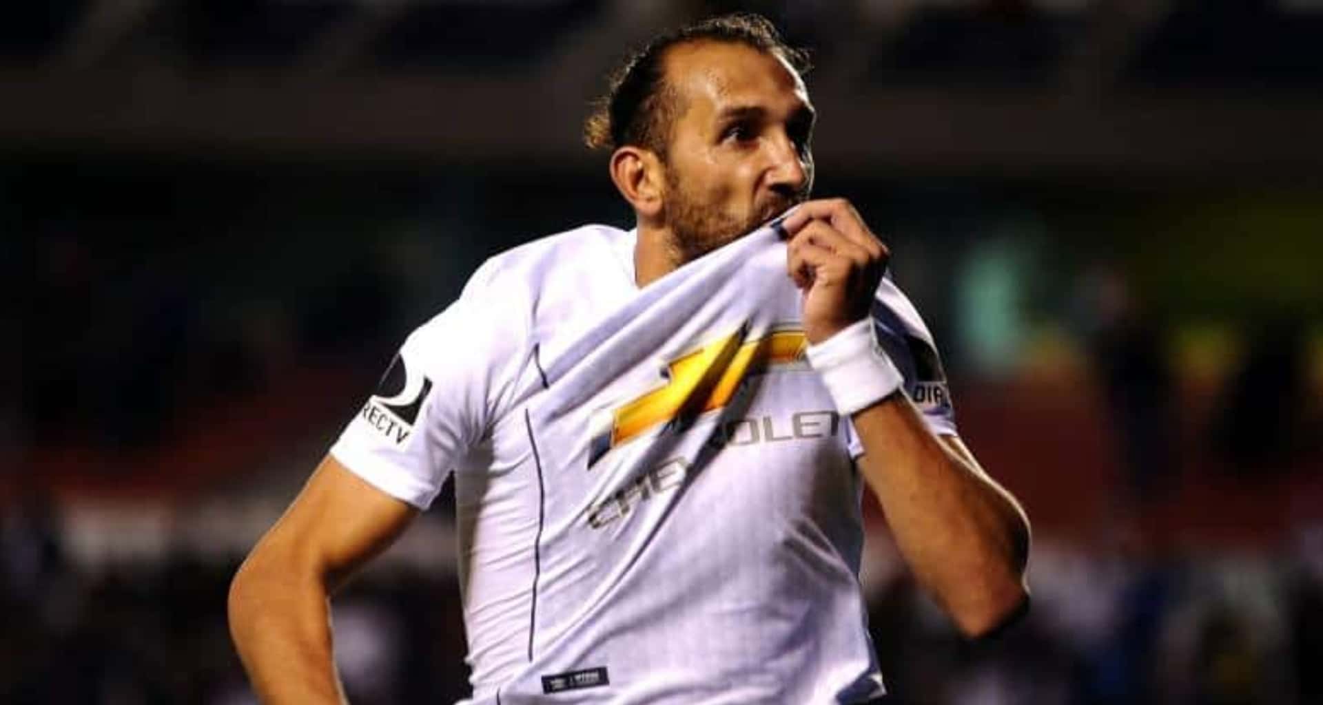 Hernán Barcos dijo que no tiene problemas con los dirigentes de Liga de Quito y sueña con volver al club