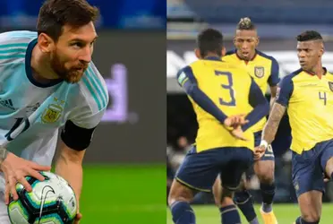 Intercambio de camisetas entre las dos figuras del partido Argentina vs Ecuador