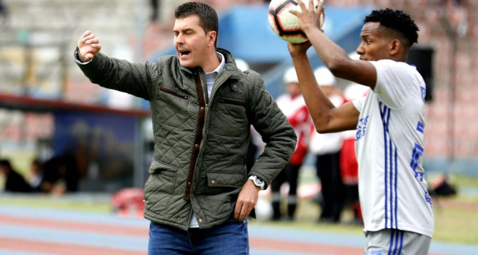 Ismael Rescalvo no ha podido conseguir dar la vuelta al mal momento de Emelec y estaría dedicado a otras cosas