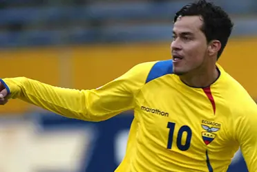 Jaime Iván Kaviedes es uno de los jugadores más talentosos que ha tenido el Fútbol Ecuatoriano y paseó su clase en el país así como Europa. Tal parece encontró a alguien que juege como él y mira de quién se trata