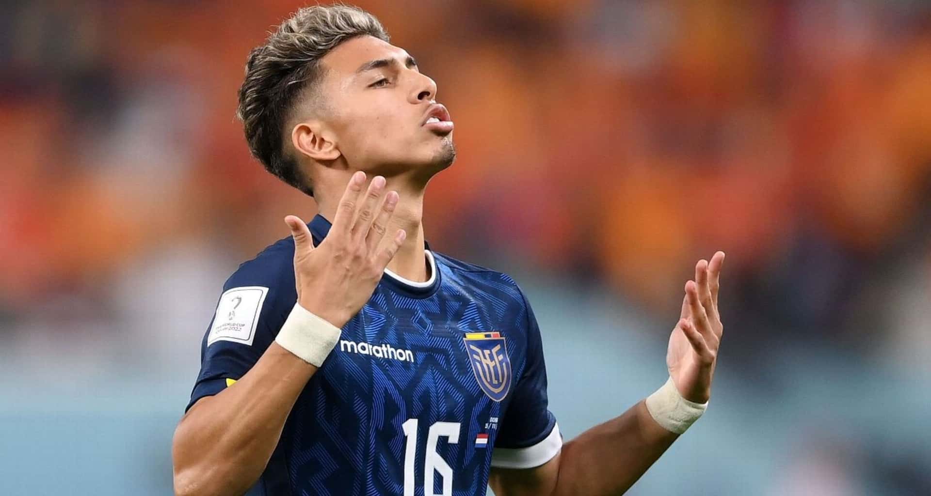 Jeremy Sarmiento es una de las joyas que tiene el fútbol ecuatoriano en la actualidad mira como fue su infancia