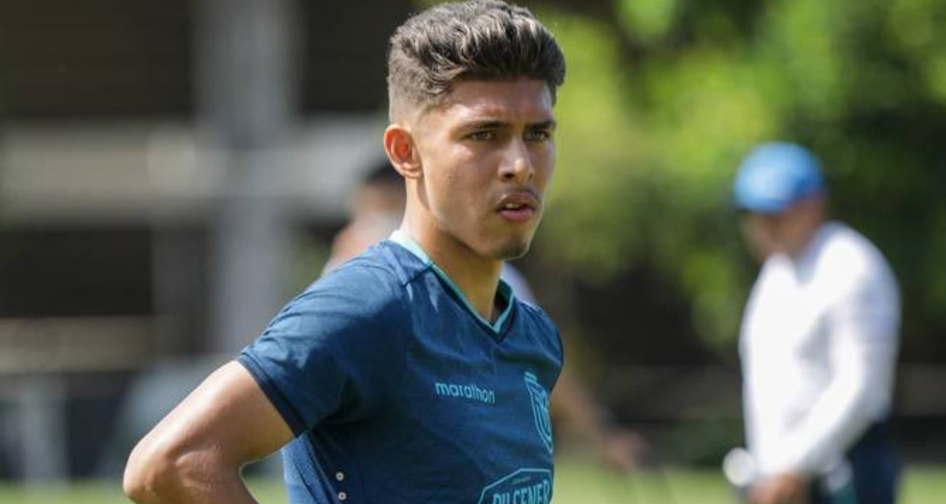 Jeremy Sarmiento ha pasado toda su vida entre equipos ingleses sin embargo domina bien el español y hasta se atrevió a lanzar una frase muy ecuatoriana causando sorpresa por cómo maneja el idioma