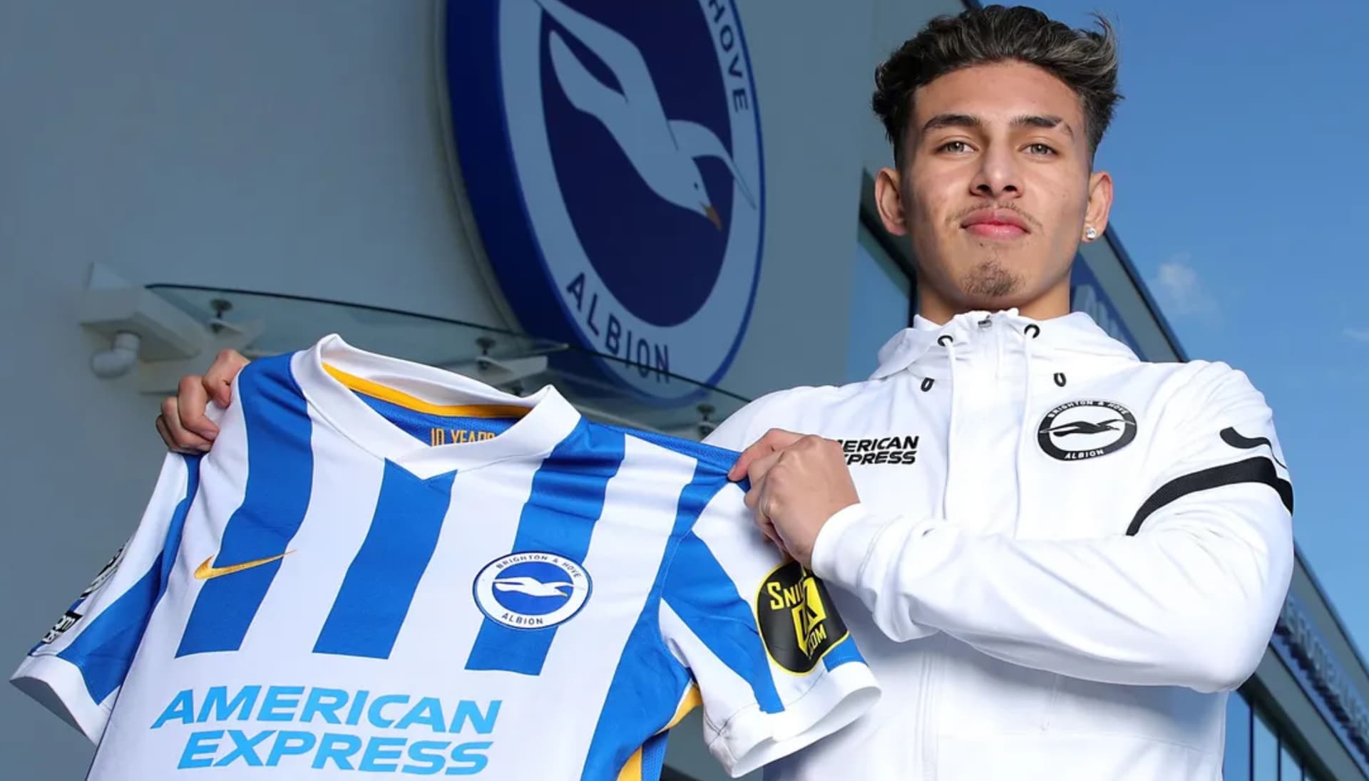 Jeremy Sarmiento lucirá una nueva dorsal en el partido contra el Tottenham
