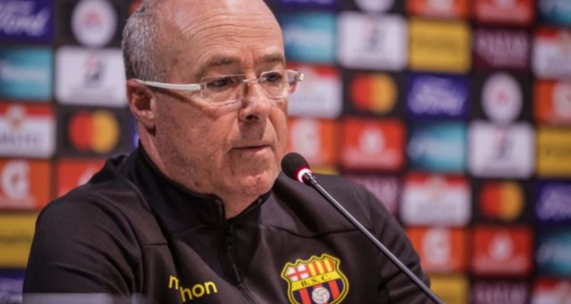 Jorge Célico repite las viejas prácticas de Fabián Bustos en Barcelona SC y se justificó por la derrota en Casa Blanca