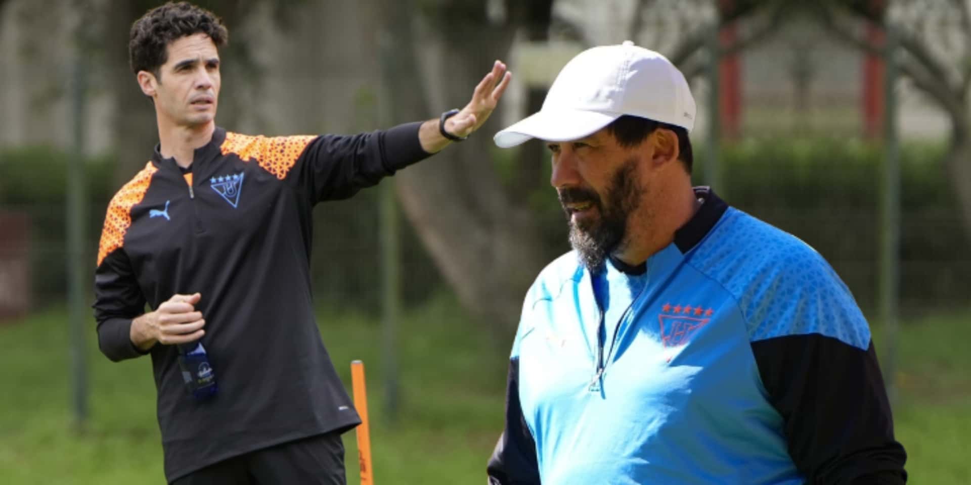 Josep Alcácer y Pablo Sánchez en Liga de Quito (Fuente: Afición Central / El Heraldo)