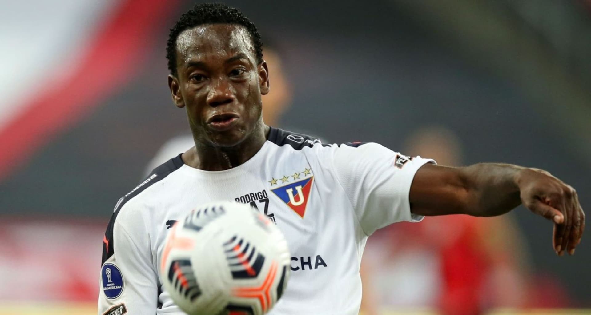 Kunty Caicedo juega en la Segunda Categoría y protagonizó un peculiar momento