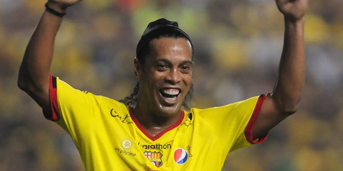 La condición que puso Ronaldinho para firmar por BSC por un año