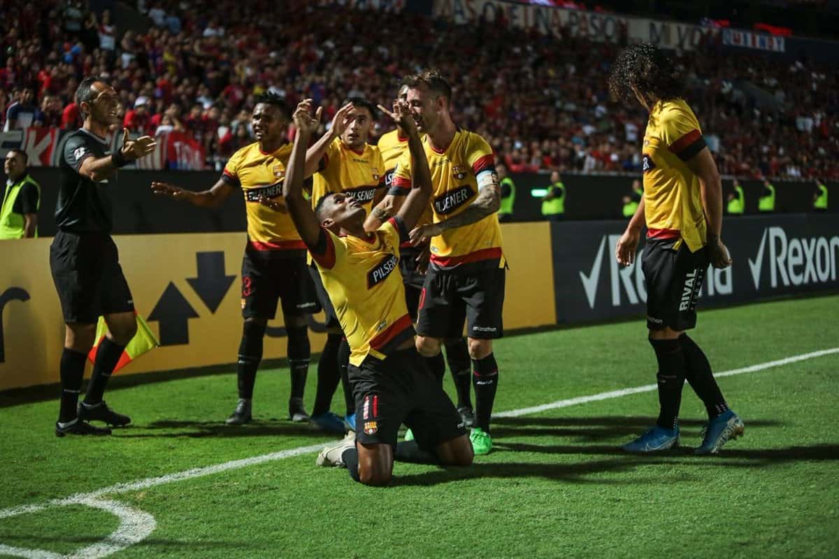 La tarde de este miércoles 12 de abril de 2021 se abrió la jornada 8 de la LigaPro en el estadio Banco Pichincha