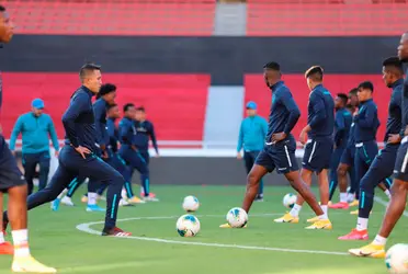 La selección ecuatoriana tendrá una prueba de fuego al enfrentarse a su similar de Brasil y el entrenador, que está pendiente de todos sus pupilos, tiene una preocupación