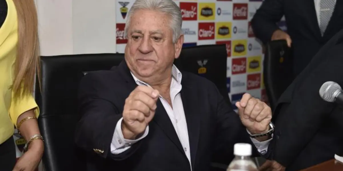 Las decisiones dentro de la Selección Ecuatoriana hacen pensar que no se ha cambiado demasiado en la FEF aunque salió del cargo Luis Chiriboga y aparecieron nuevos dirigentes a tomar el mando. Mira lo que pasó