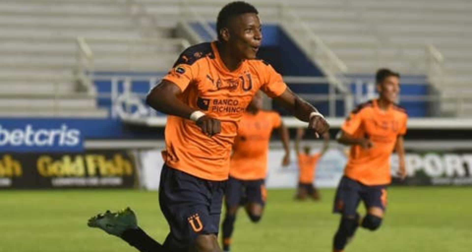 Liga de Quito se alista para la pretemporada y por el exceso de atacantes se apunta a que Nilson Angulo tenga nueva posición