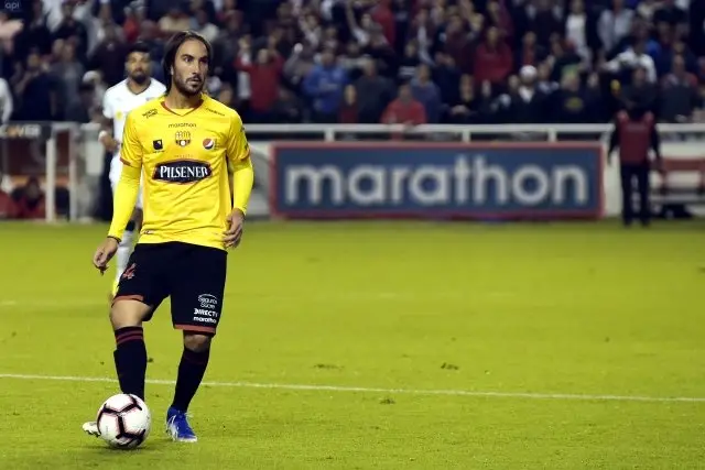 Liga de Quito sería una opción para Pérez si Boca no lo requiere y no arregla con los Canarios