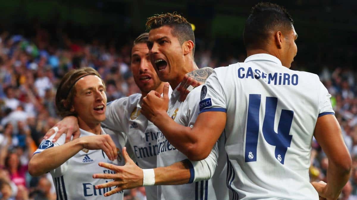 Llegó a jugar en el Real Madrid con Cristiano Ronaldo y ahora no es tomado en cuenta en su equipo de segunda categoría de Inglaterra