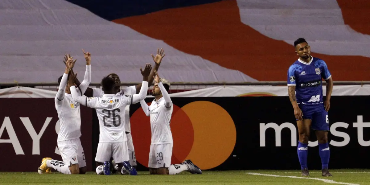 Los albos volvieron a golear y clasificaron a octavos de final de la Copa Libertadores