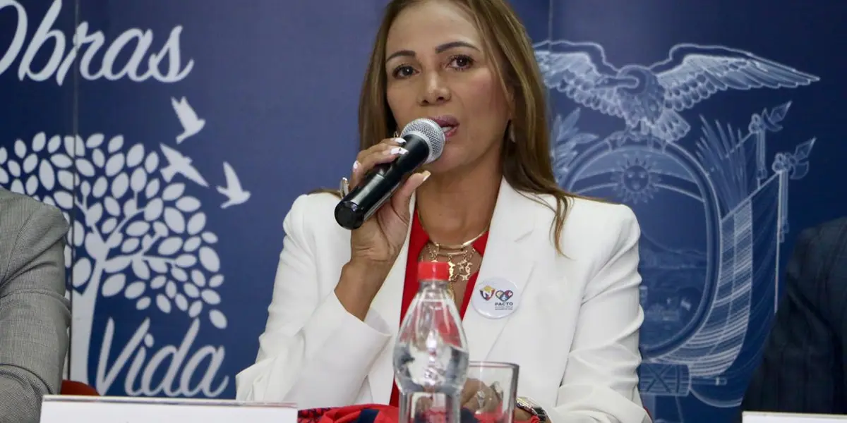 Lucía Vallecilla aclaró que en El Nacional está al día pero no tomó en cuenta las fechas de las obligaciones con su plantel