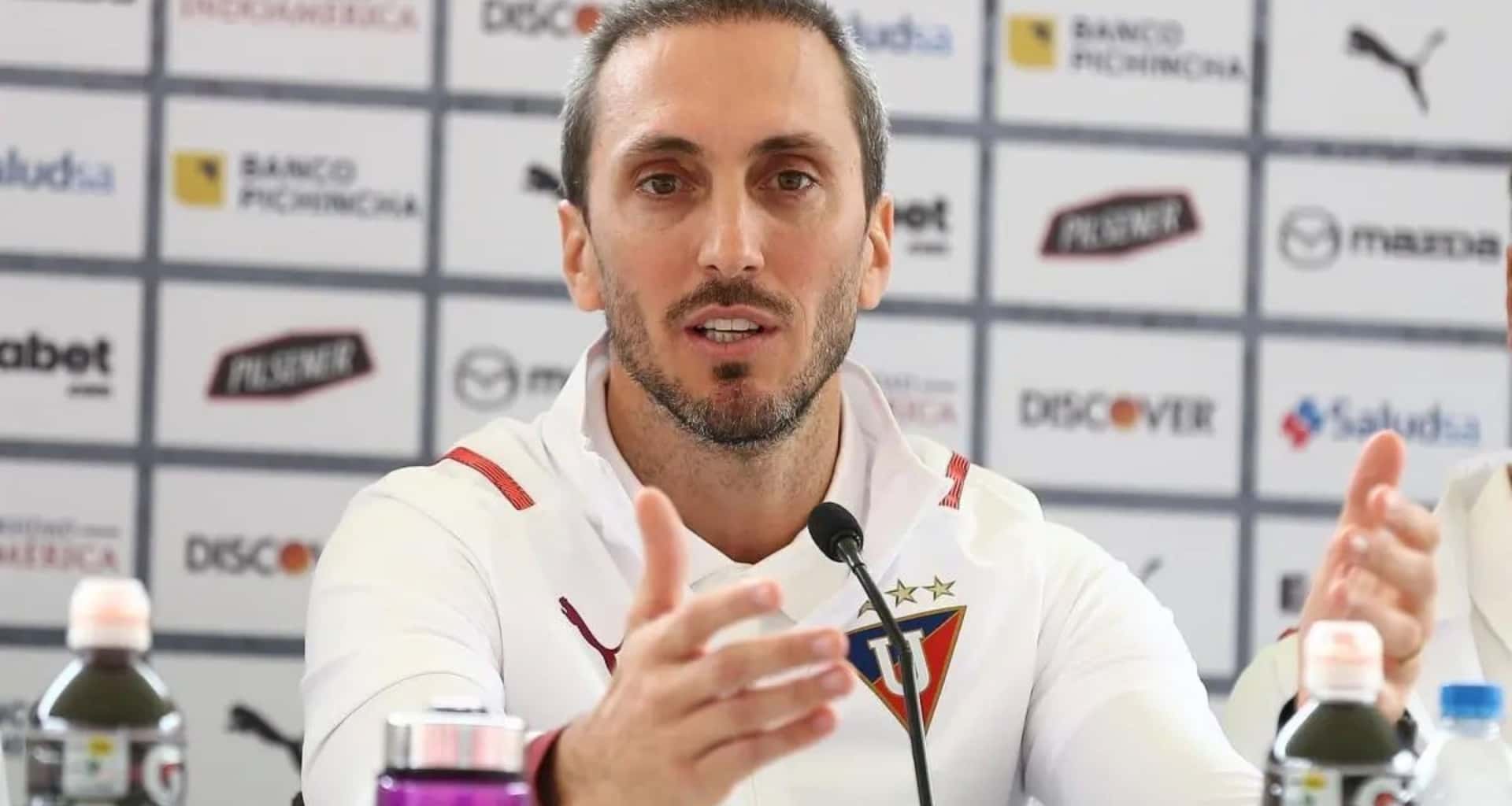 Luis Zubeldía habló sobre la temporada de Liga de Quito, que se le escapó la Liga Pro, Copa Ecuador y cupo a la Copa Libertadores. Los hinchas no están contentos en este 2022