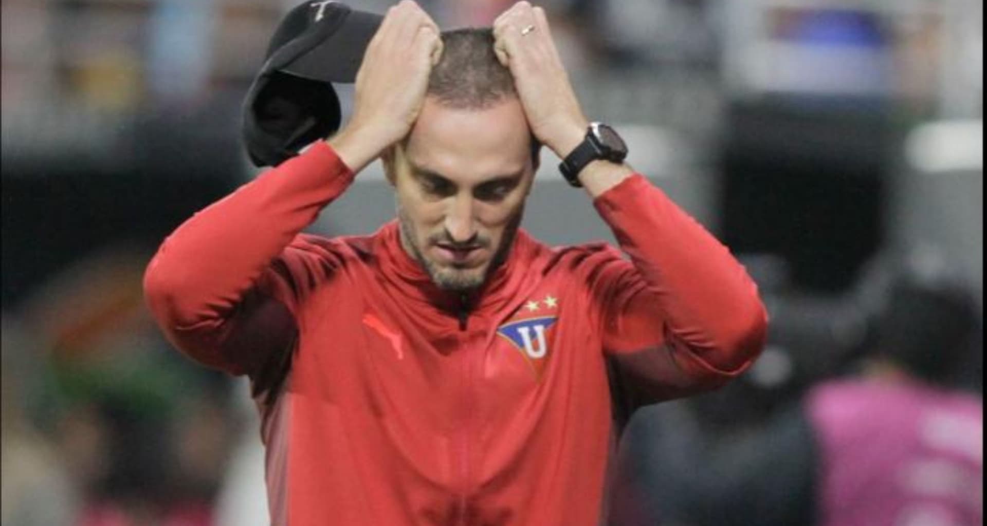 Luis Zubeldía vivió al máximo el partido contra El Nacional aunque solo era amistoso en el Rodrigo Paz