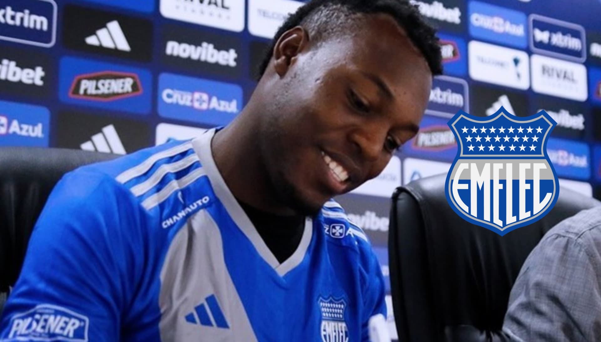 Maicon Solís con la camiseta de Emelec.