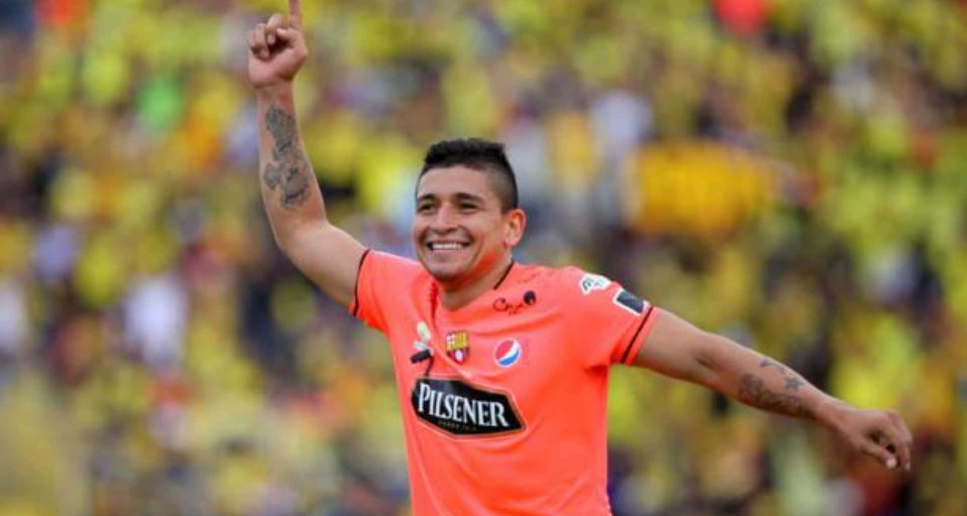 Mario Pineida ha sido criticado fuertemente en Fluminense de Brasil y decidió regresar a Barcelona SC