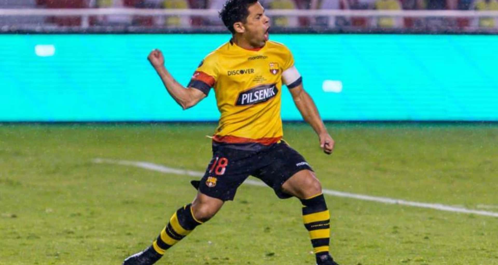 Matías Oyola no fue parte de la Noche Amarilla y se perdió la despedida que le preparó la hinchada de Barcelona SC