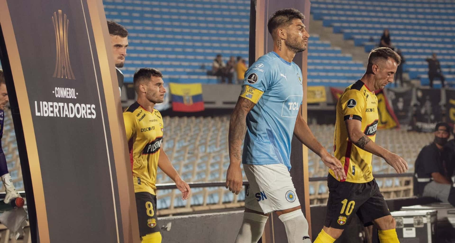 Mientras a Barcelona SC le dieron con todo por el empate contra el City Torque, a los uruguayos los felicitaron a pesar de igualar en casa