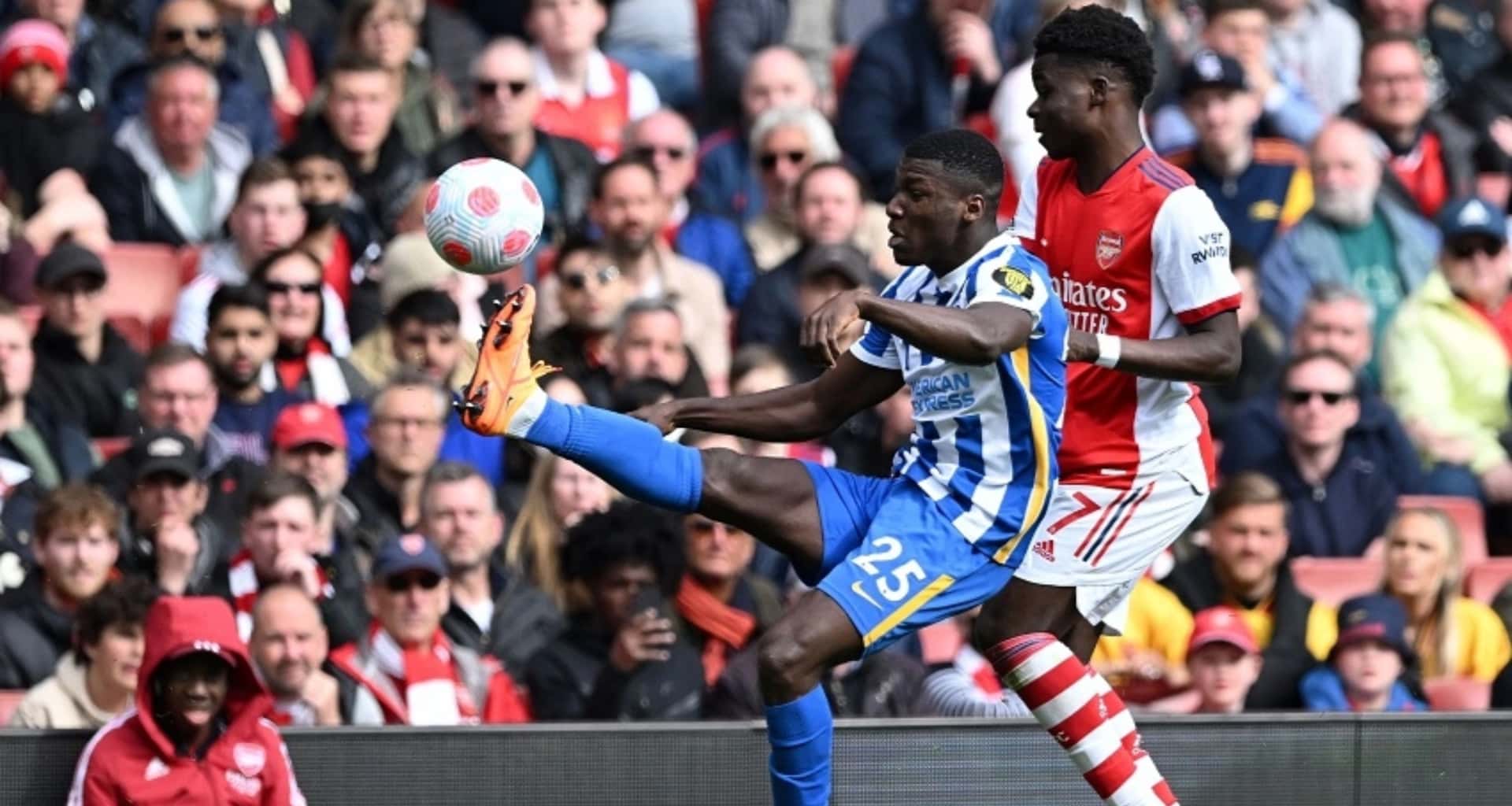 Moisés Caicedo jugó de titular y la prensa de Inglaterra le dio una calificación