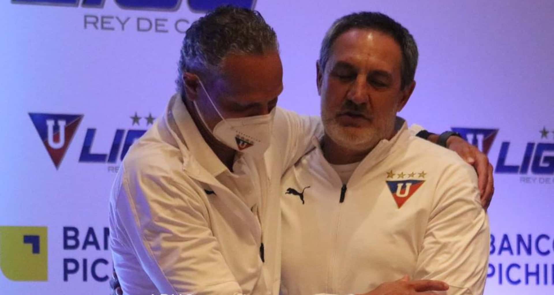 Pablo Marini es cuestionado por sus decisiones en Liga de Quito. Ahora reforzó a otro plantel