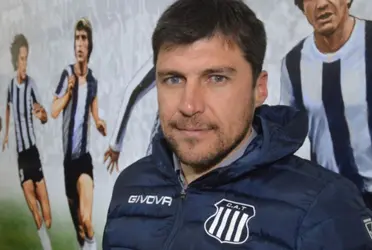 Pablo Repetto fue cesado del cargo de entrenador en Liga de Quito y una de las opciones que se baraja es Alexander Medina, que actualmente está en Talleres de Córdoba