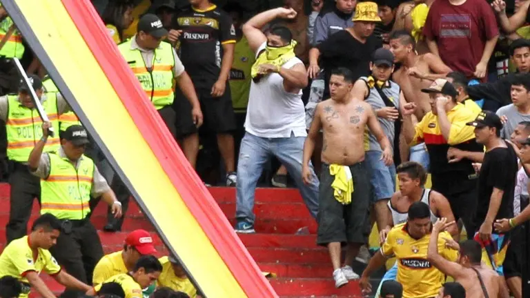 Personas disfrazadas de hinchas de Barcelona SC tuvieron un conato de incidentes tras el Clásico del Astillero