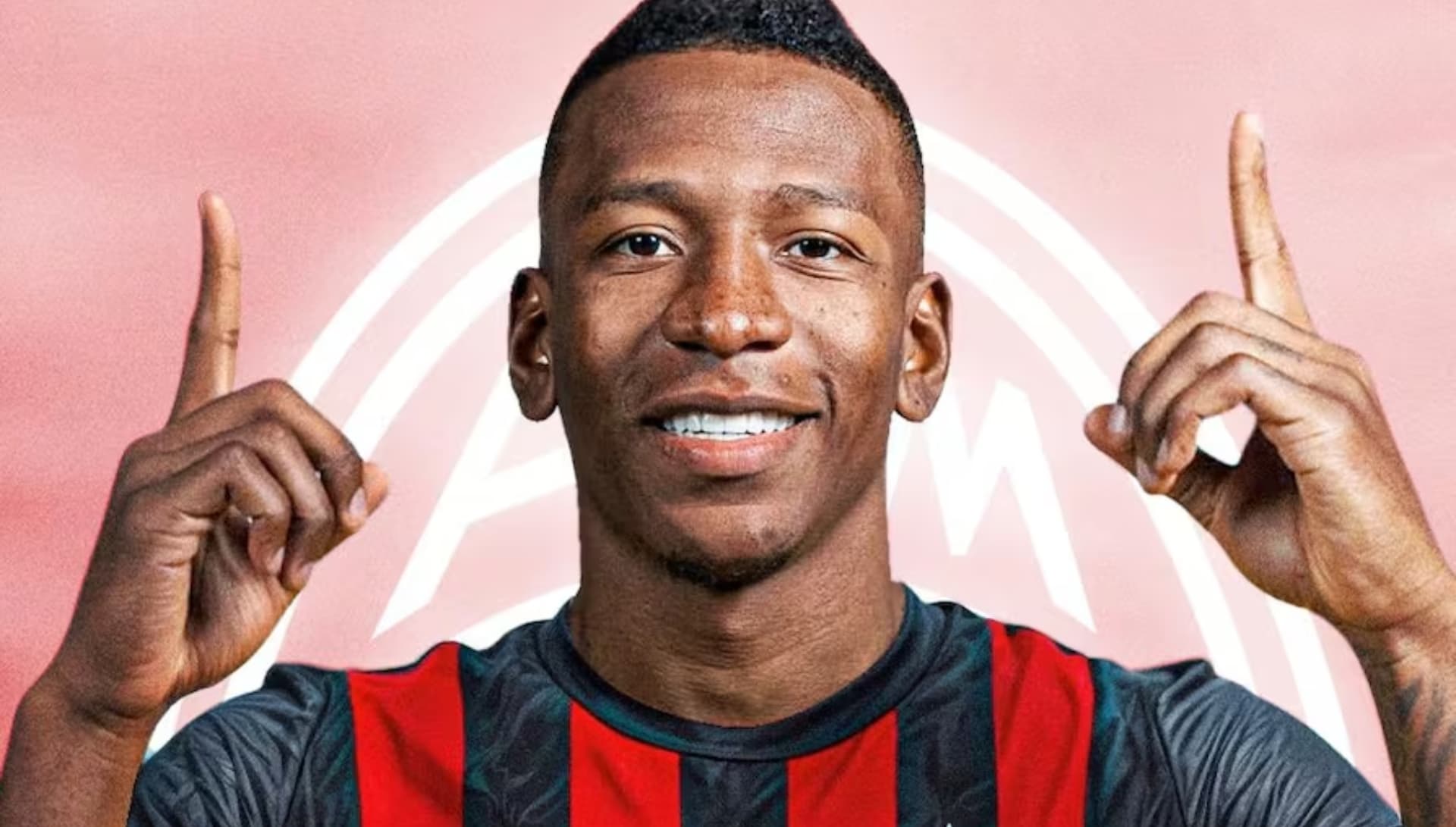 Pervis Estupiñán jugador ecuatoriano