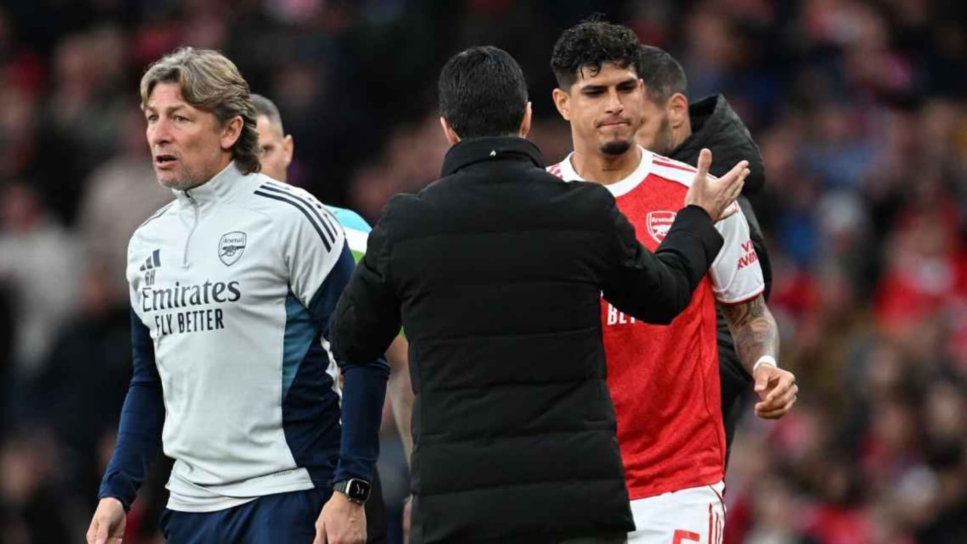 Piero Hincapié es fijo para Arsenal de Mikel Arteta y esto provocó que una de sus figuras quiera salir pronto