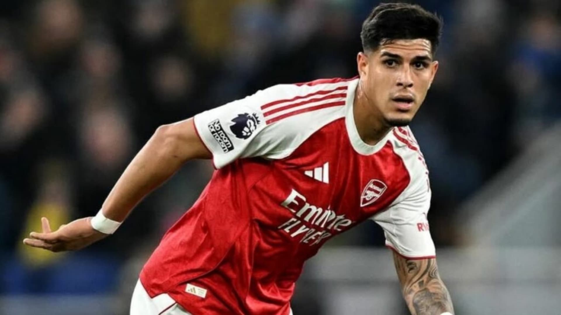 Piero Hincapié se ha ganado el cariño y respeto de los hinchas del Arsenal