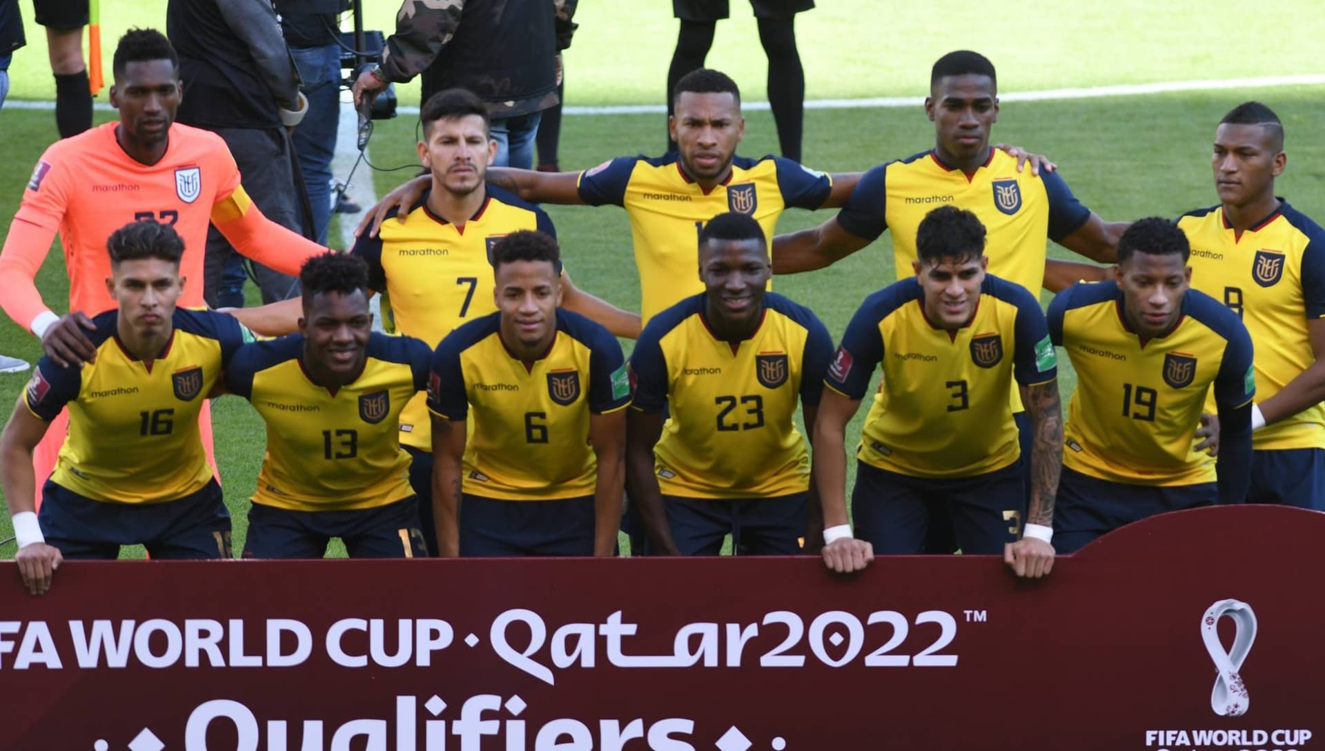 Por indisciplinado el jugador no irá a Catar, Gustavo Alfaro no quiere que le dañen el camerino